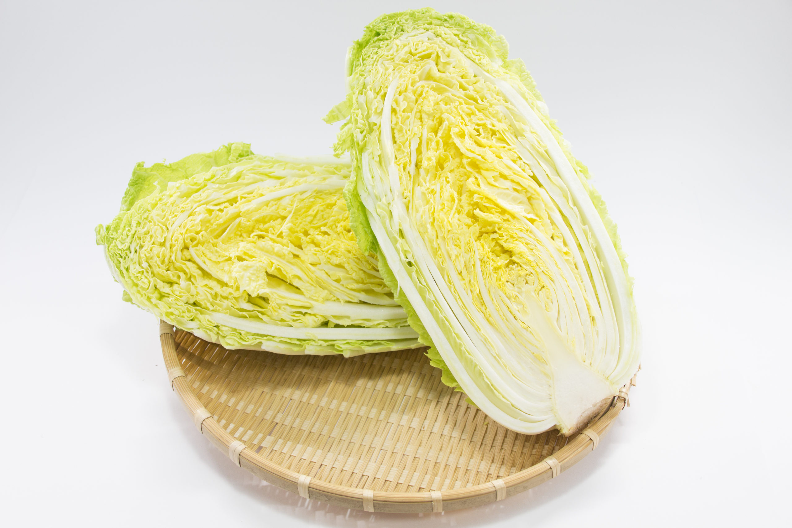 冬の味覚　白菜　真ん中から食べると美味しさが長持ち